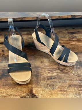 CL Laundry Cork Wedge Sandals Black Hook & Loop Adjustable Women's 8.5